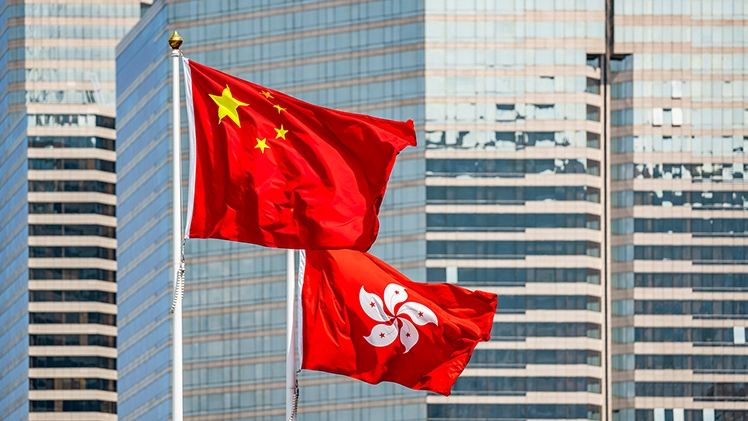 Hong Kong – Un pas de plus vers la Chine